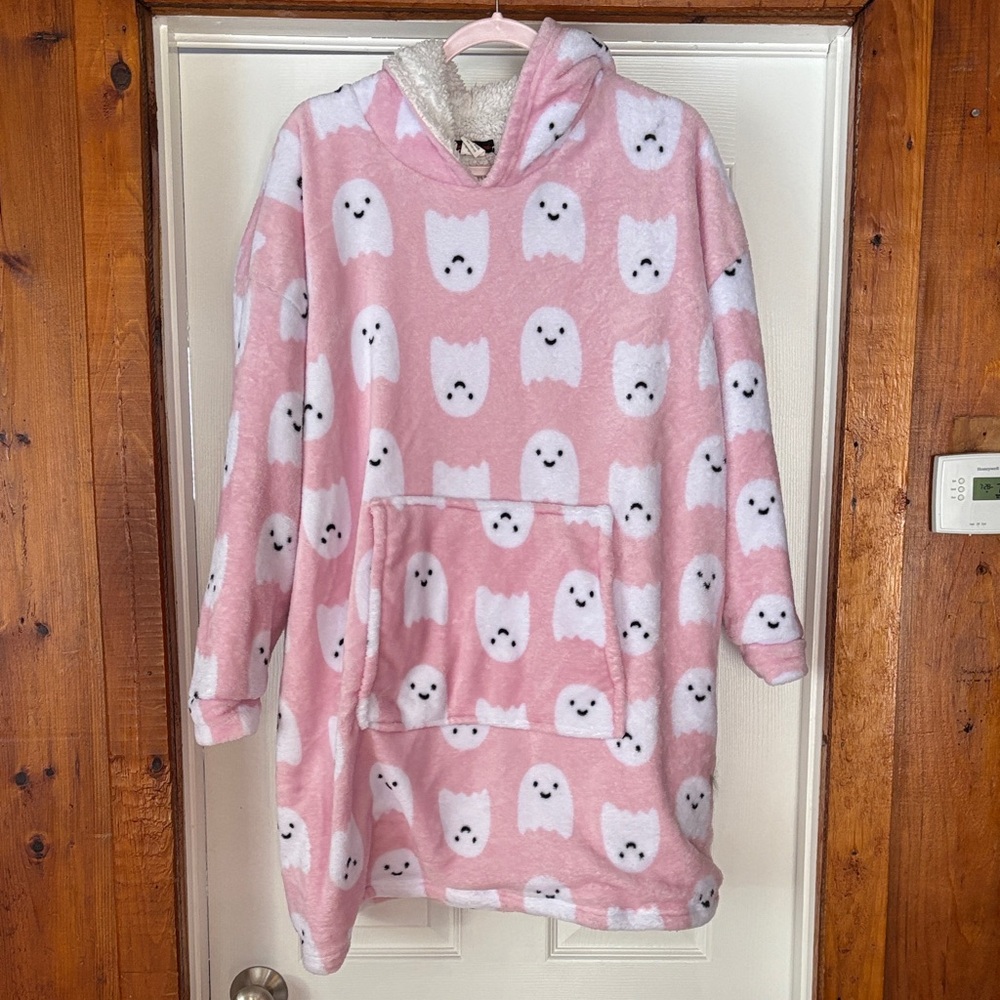 Hooded Ghost Robe / Wearable Blanket
